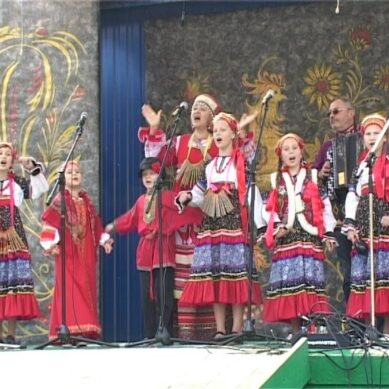 Международный фольклорный фестиваль в Краснознаменске объеденил хранителей народных традиций России и ближнего зарубежья