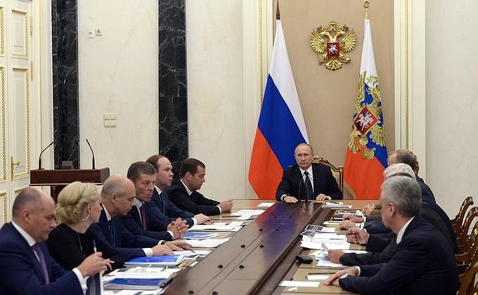 Президент России потребовал устранить дисбаланс в бюджетной обеспеченности регионов