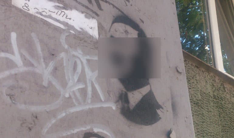 Портрет Гитлера в центре Калининграда нарисовали с помощью трафарета