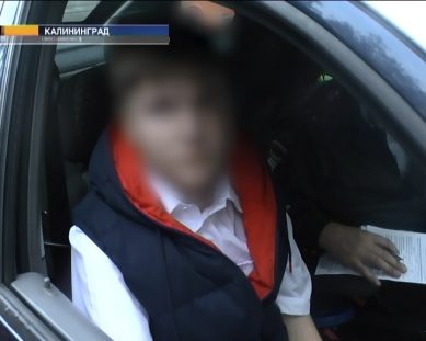 В Калининграде пьяный водитель доверил руль подростку и тот учинил ДТП