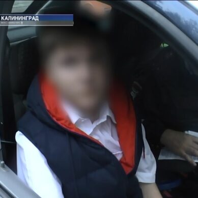 В Калининграде пьяный водитель доверил руль подростку и тот учинил ДТП