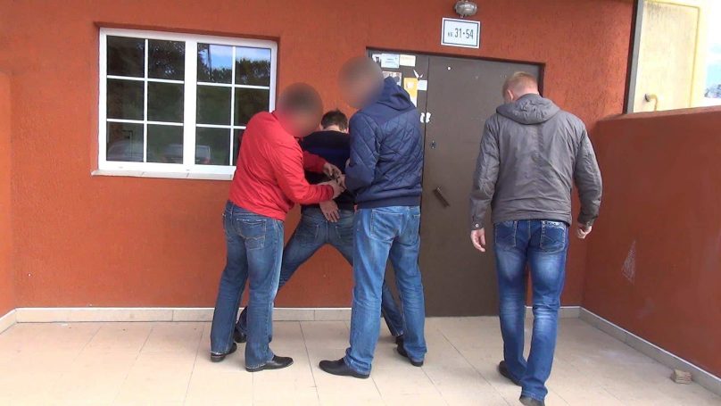 Следствие: Калининградский мошенник лишил денег десяти жителей Ростовской области