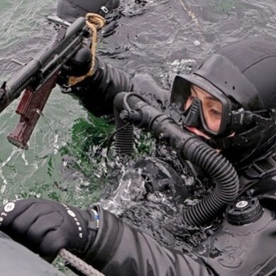 На Балтфлоте отработали стрельбу под водой из специального оружия