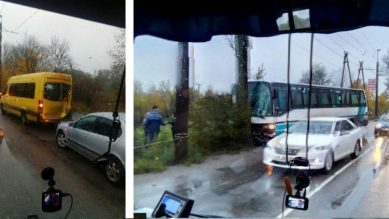 Как рейсовый автобус врезался в дерево: подробности утреннего ДТП в Калининграде