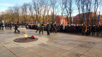 В День народного единства в Калининграде почтили память героев Великой Отечественной войны