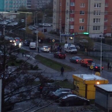 Очевидцы: на улице Автомобильной в Калининграде сбили пешехода
