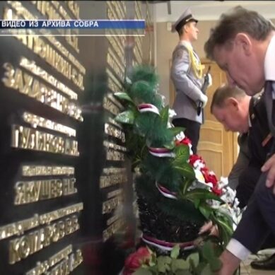 Калининградцы отдали дань памяти стражам порядка, погибшим на боевом посту