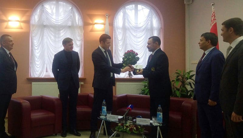 Антон Алиханов встретился с белорусом, вынесшим российский флаг на Паралимпиаде в Рио