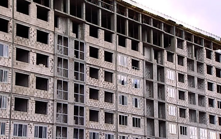 Янтарный край в тройке лидеров по жилищному строительству