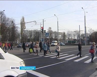 Администрация Калининграда решила перенести пешеходный переход с улицы 9-го Апреля ближе к остановке
