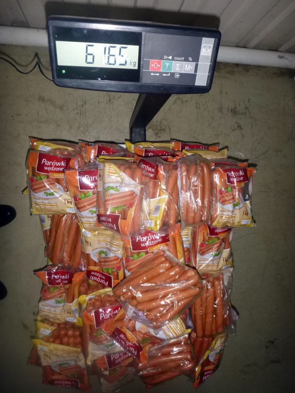 Неправильный бутерброд: калининградка пыталась ввезти 330 килограммов санкционных товаров