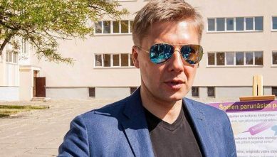 В Латвии хотят оштрафовать мэра Риги за общение на русском языке