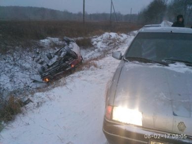 В Калининградской области обильный снегопад затормозил автодорожное движение