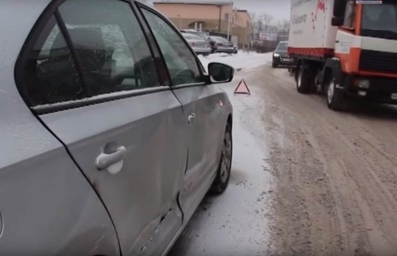 В Администрации Калининграда объяснили, почему в снегопад не чистили улицы