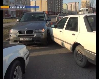 В Калининграде выпивший автослесарь спровоцировал ДТП