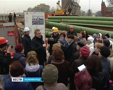 Калининградским ветеранам показали, как обновляется город