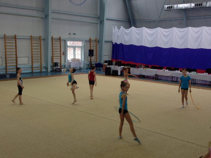 «Дети бы там пострадали»: в Калининграде школу художественной гимнастики закрыли из-за горючих материалов