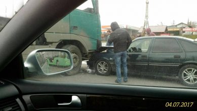 Сегодня утром на Московском проспекте из-за аварии образовалась пробка