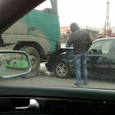 Сегодня утром на Московском проспекте из-за аварии образовалась пробка