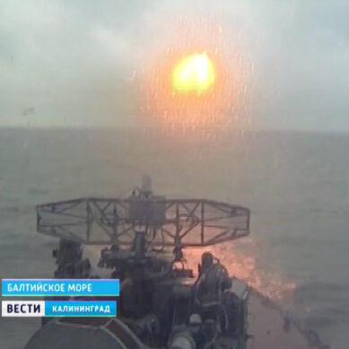Фрегат «Адмирал Макаров» провёл ракетные стрельбы на Балтике