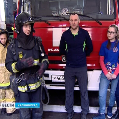 Волонтеров Чемпионата мира по футболу познакомили с работой пожарных