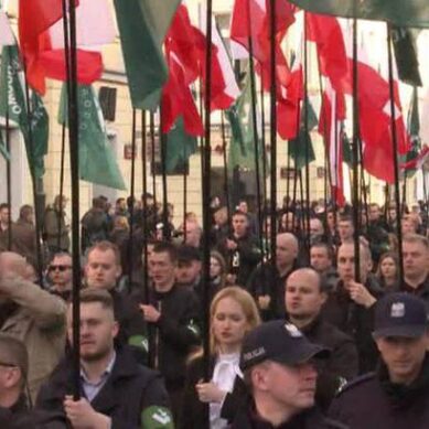 В Варшаве схлестнулись националисты и антифашисты