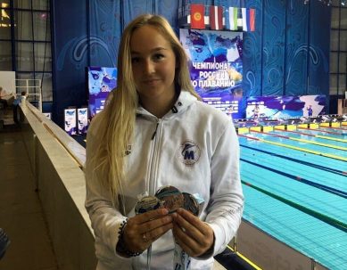 Пловчиха из Калининграда – трижды серебряный призер национального чемпионата