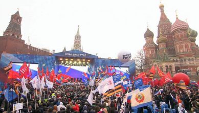 Путин: патриотические концерты важны в воспитании молодежи
