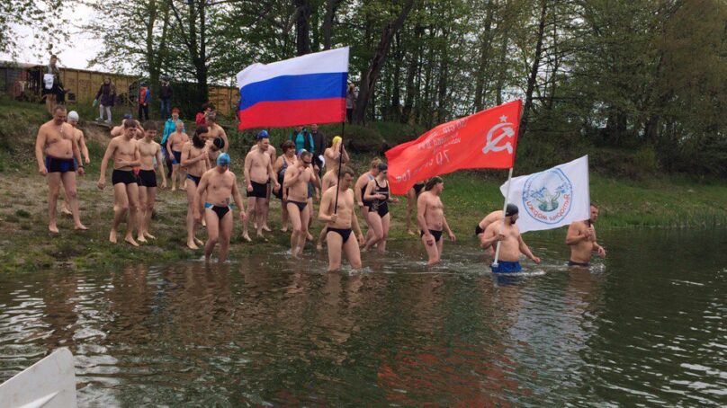 В честь 9 мая «Янтарные моржи» переплыли с флагами Шенфлиз