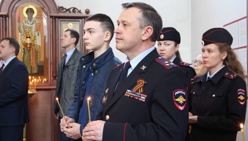 Калининградские полицейские почтили память коллег, погибших при исполнении служебных обязанностей