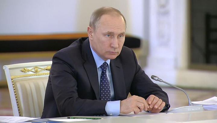 Владимир Путин: «Число аварий с участием пассажирских автобусов растет»