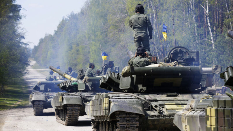 300 украинцев: Киев усилил границу курсантами