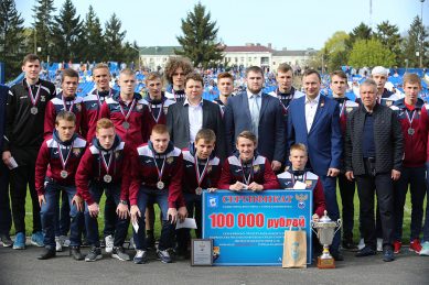 Юные калининградские футболисты стали вице-чемпионами России
