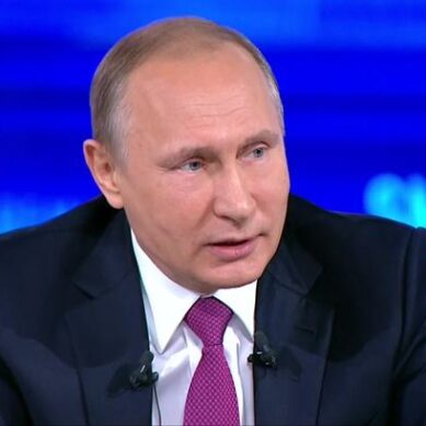 СМИ: Большинство россиян хотят видеть Владимира Путина президентом после 2018 года