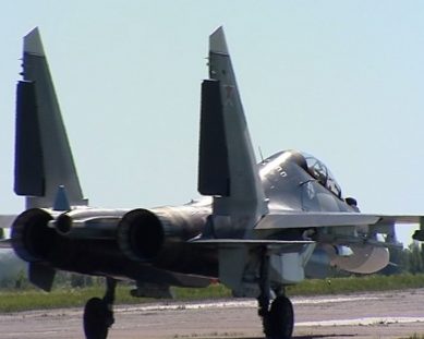 Су-27 перехватил над Балтикой американский бомбардировщик