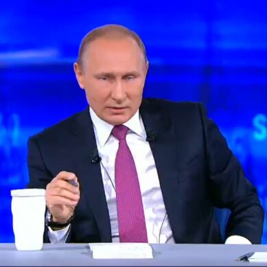 Владимир Путин отвечает на вопросы россиян (прямой эфир)