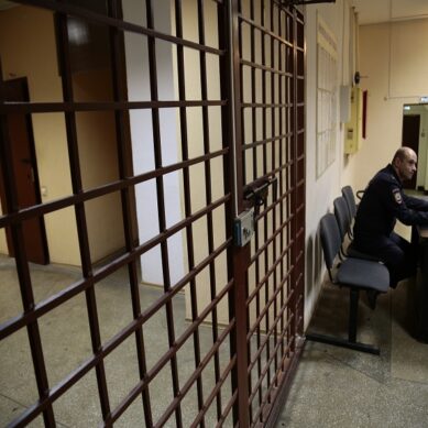 Трое жителей Славска пойдут под суд за нападение на охранника стройки