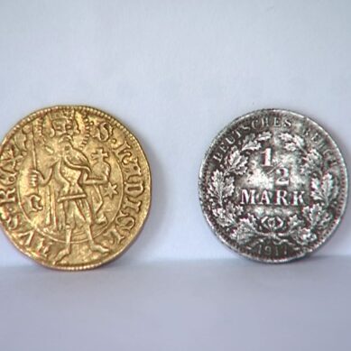 На окраине Знаменска нашли золотую монету 15-го века
