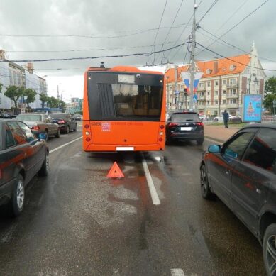 В Калининграде 2 человека пострадали в ДТП за минувшие сутки
