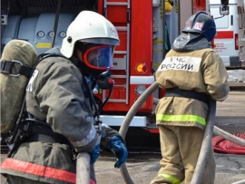 Первого мая в Калининградской области пожарные потушили горящую баню