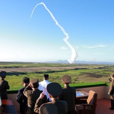 КНДР запустила три ракеты малой дальности