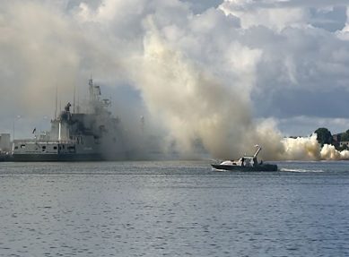 Корабли Балтфлота скрыли от самолета-разведчика дымовой завесой