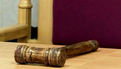 В Немане суд вынес приговор мужчинам, пытавшимся украсть элементы крыши Дома культуры