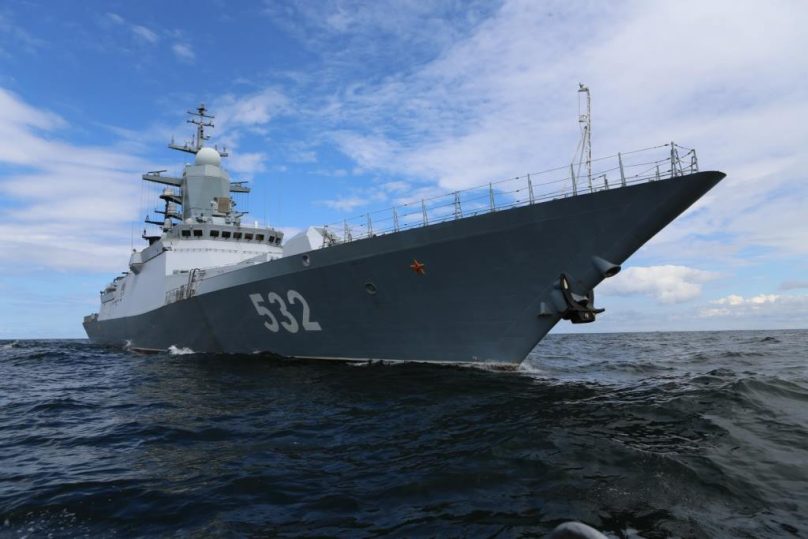 Корветы «Сообразительный» и «Бойкий» провели комплекс учебно-боевых задач в Балтийском море
