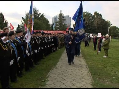 Траурный митинг у стен ГТРК «Калининград» в память жертв автокатастрофы под Гвардейском