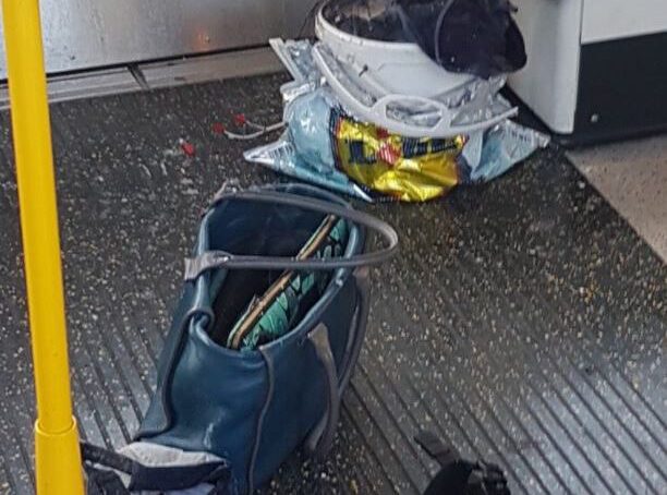 В метро Лондона прогремел взрыв