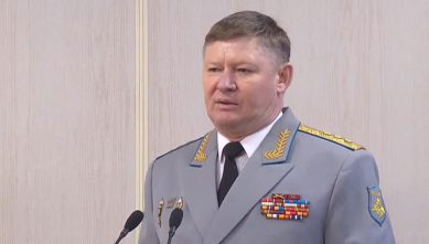 Командующий ВДВ России попал в аварию под Мурманском