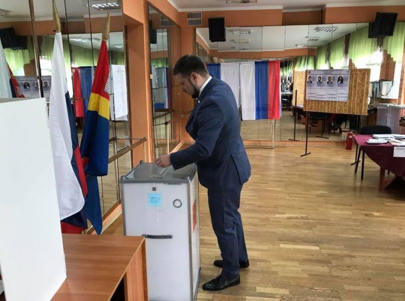 Кандидат от ЛДПР Евгений Мишин проголосовал в Немане