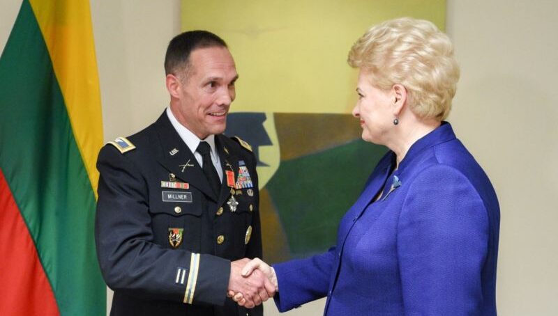 Грибаускайте наградила офицеров Пентагона за заслуги перед Литвой