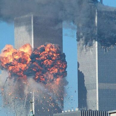 В Нью-Йорке жертв 11 сентября почтили шестью минутами молчания